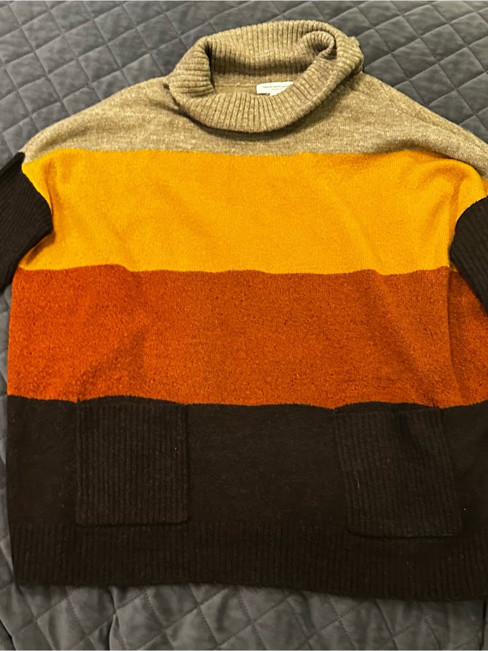 beachlunchlounge Women's Turtleneck Sweater in Tan, Yellow, Orange, Brown